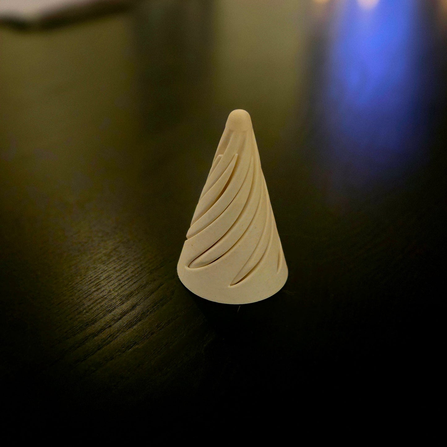 3 | Stress relief toy Piramide eenkleurig | 9 cm